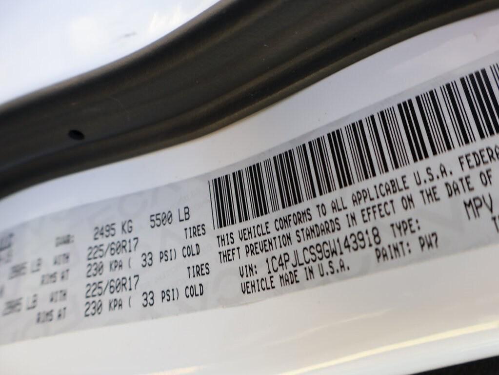 used 2016 Jeep Cherokee car, priced at $9,398