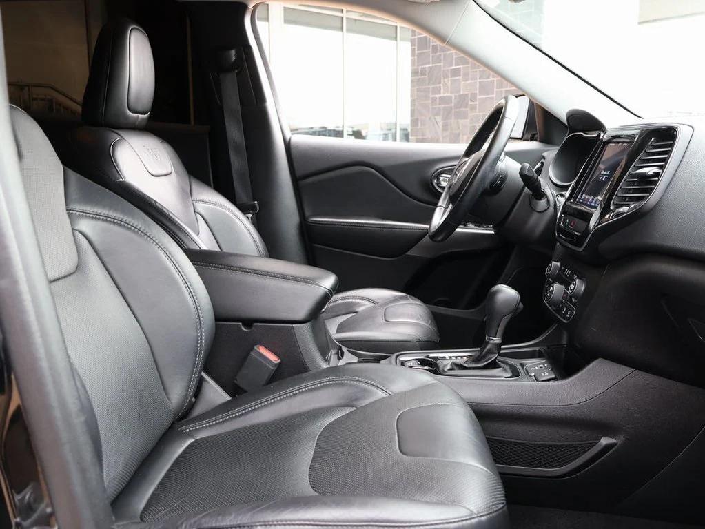 used 2020 Jeep Cherokee car, priced at $17,246