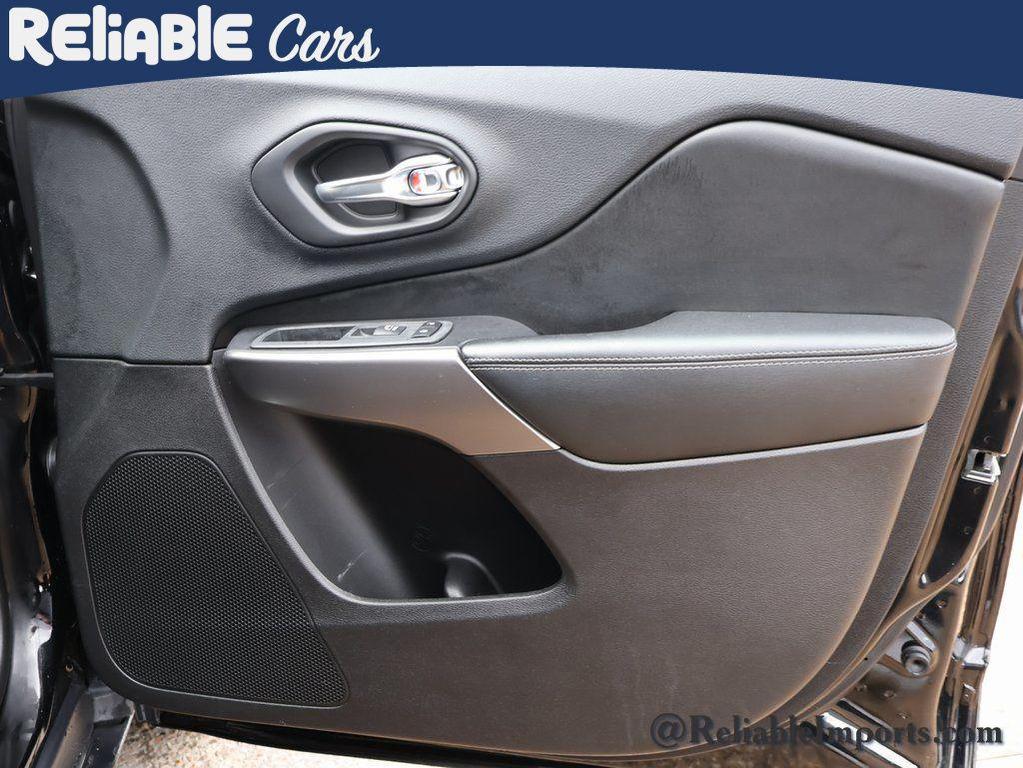 used 2020 Jeep Cherokee car, priced at $16,490