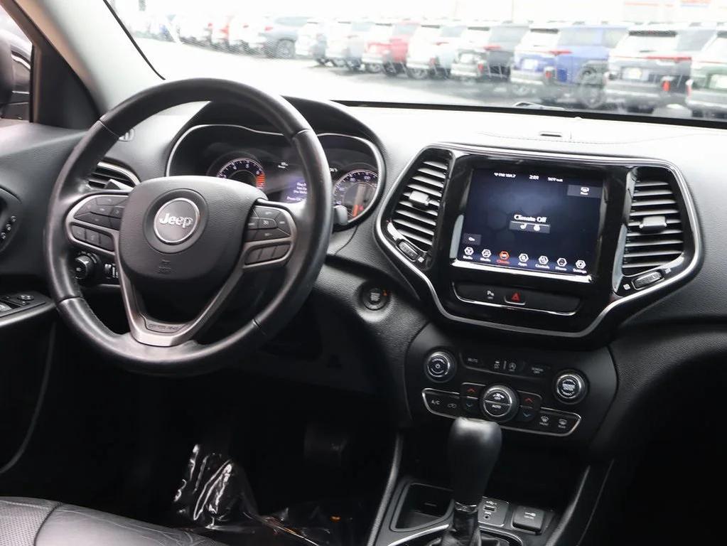 used 2020 Jeep Cherokee car, priced at $17,246