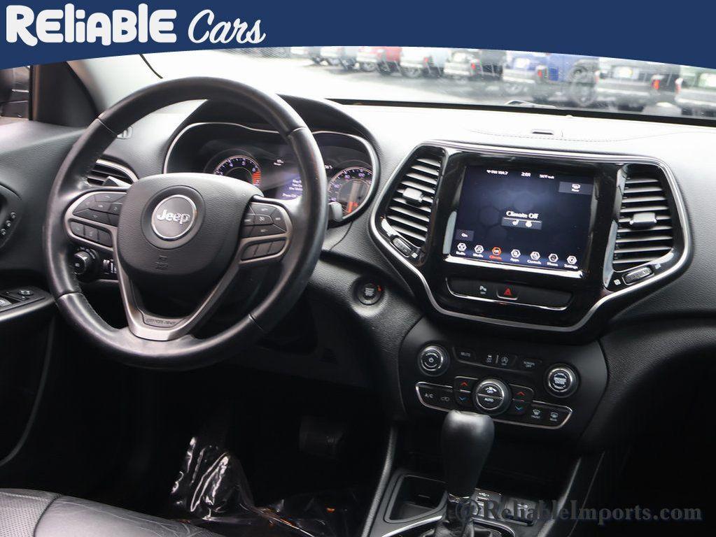 used 2020 Jeep Cherokee car, priced at $16,490