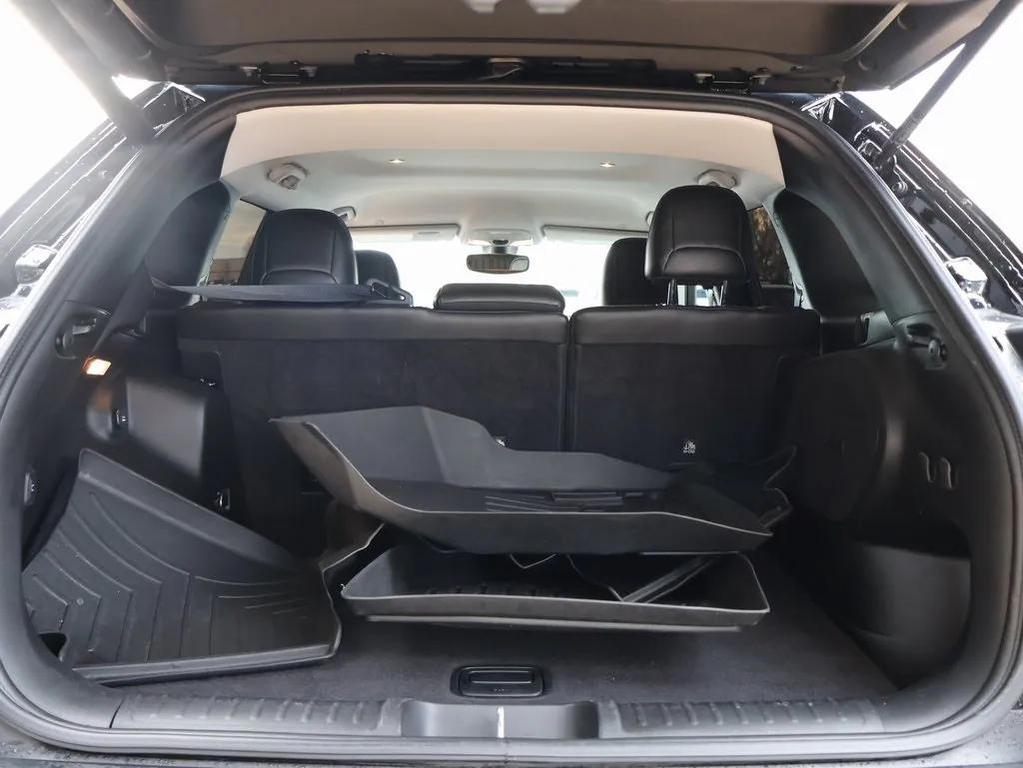 used 2020 Jeep Cherokee car, priced at $17,246