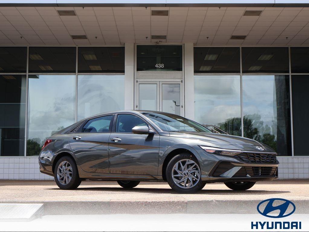new 2026 Hyundai ELANTRA HEV car, priced at $26,935