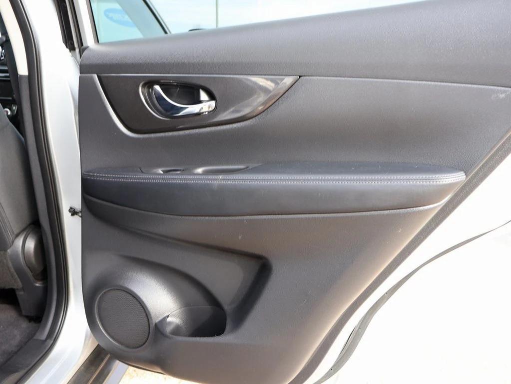 used 2019 Nissan Rogue car, priced at $7,998