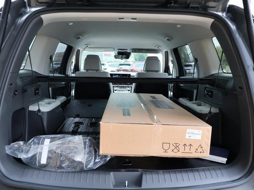 new 2025 Hyundai Santa Fe car, priced at $40,585