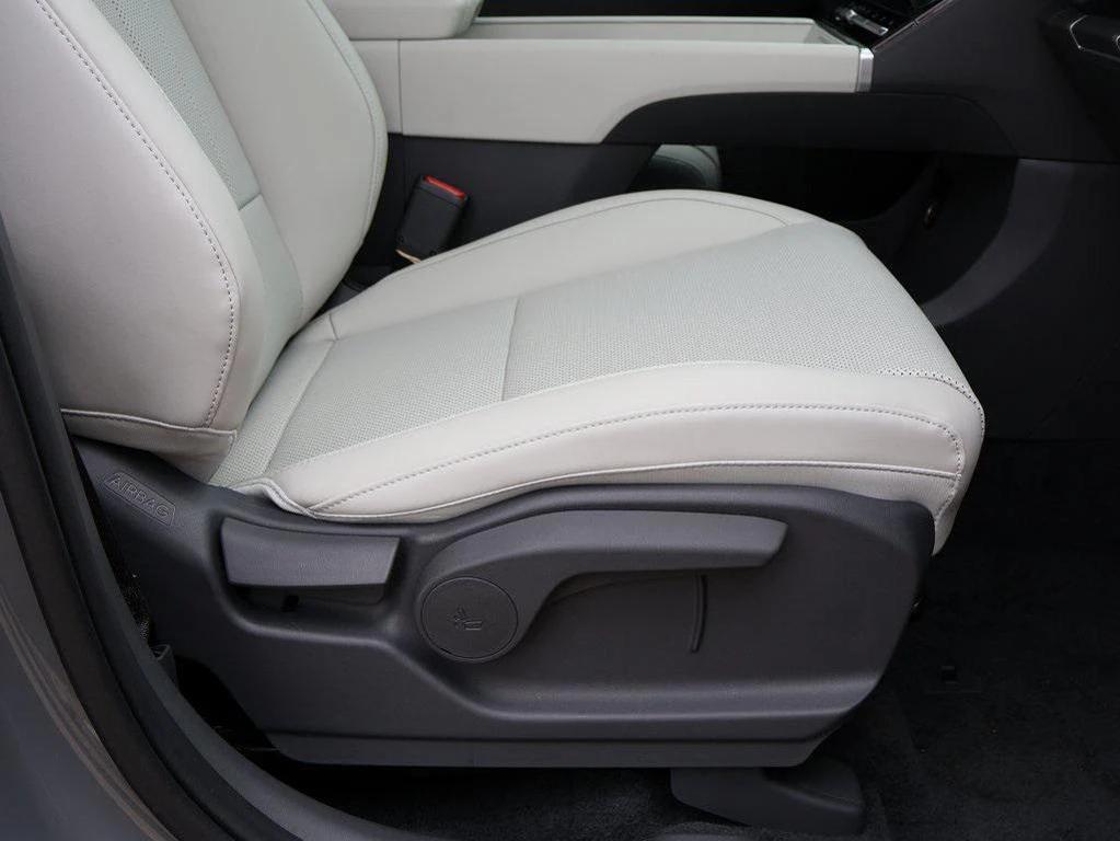 new 2025 Hyundai Santa Fe car, priced at $40,585