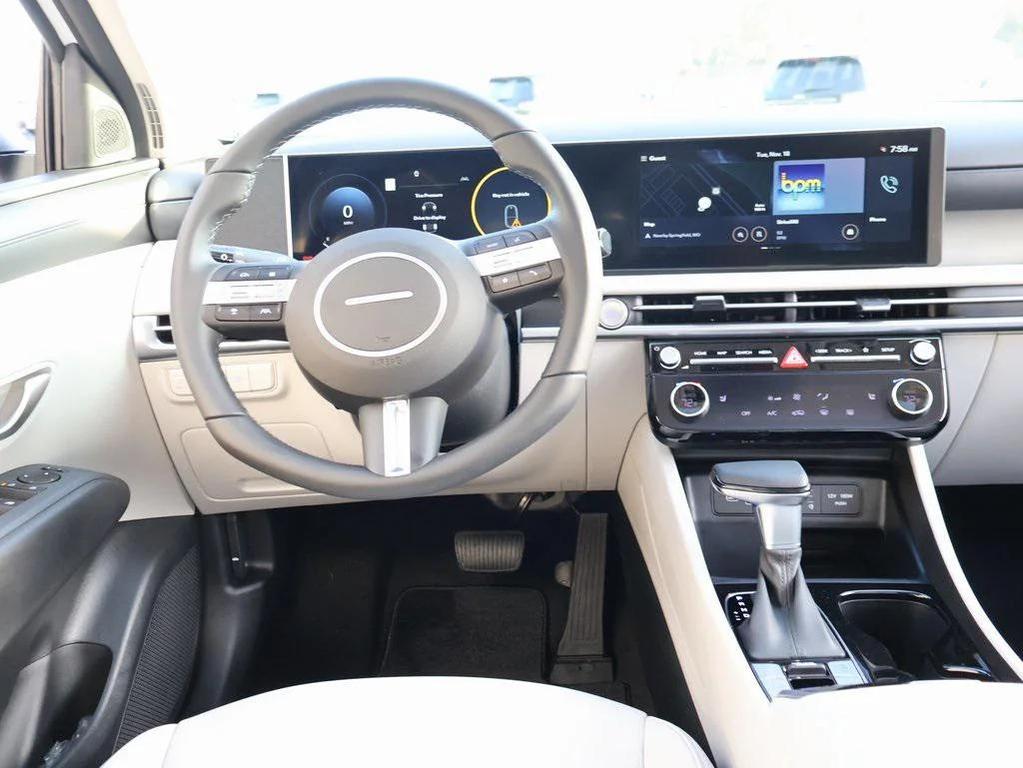 new 2026 Hyundai Tucson car, priced at $35,164