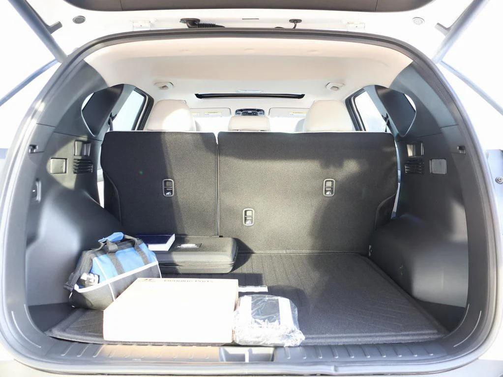 new 2026 Hyundai Tucson car, priced at $35,164