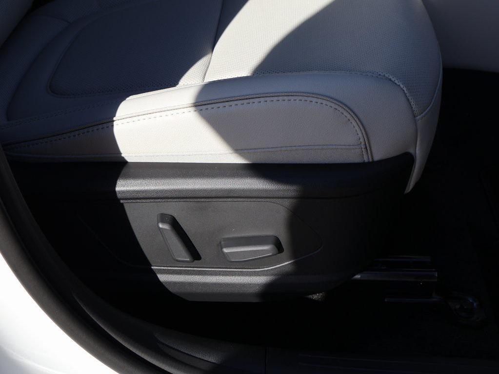 new 2026 Hyundai TUCSON Hybrid car, priced at $40,566