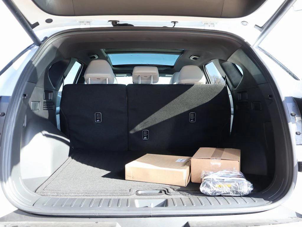 new 2026 Hyundai TUCSON Hybrid car, priced at $40,566