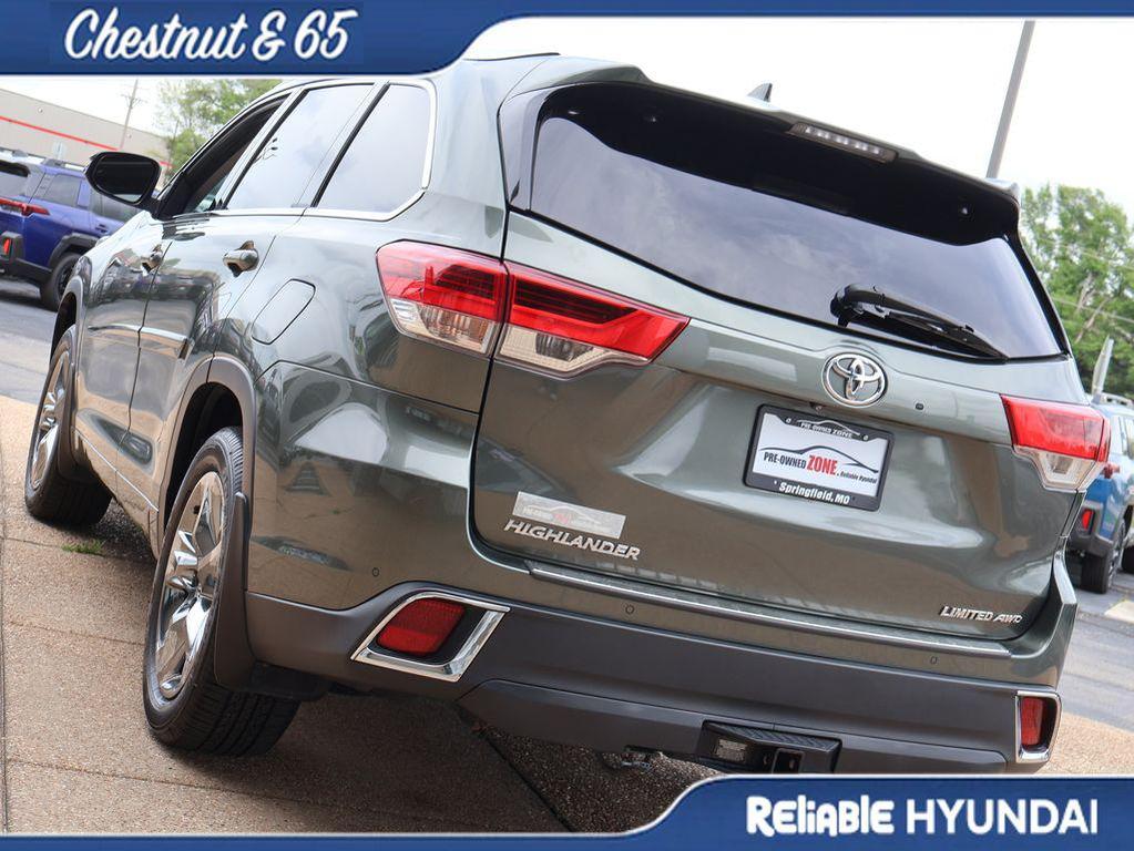 used 2018 Toyota Highlander car, priced at $22,498