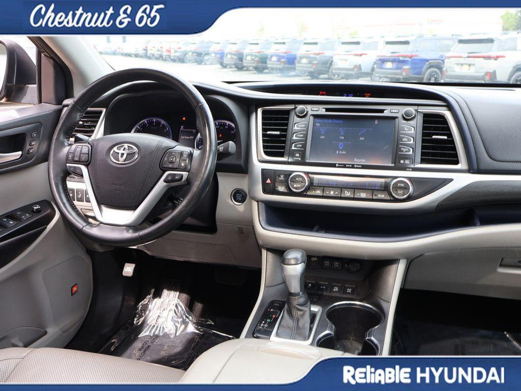 used 2018 Toyota Highlander car, priced at $22,498