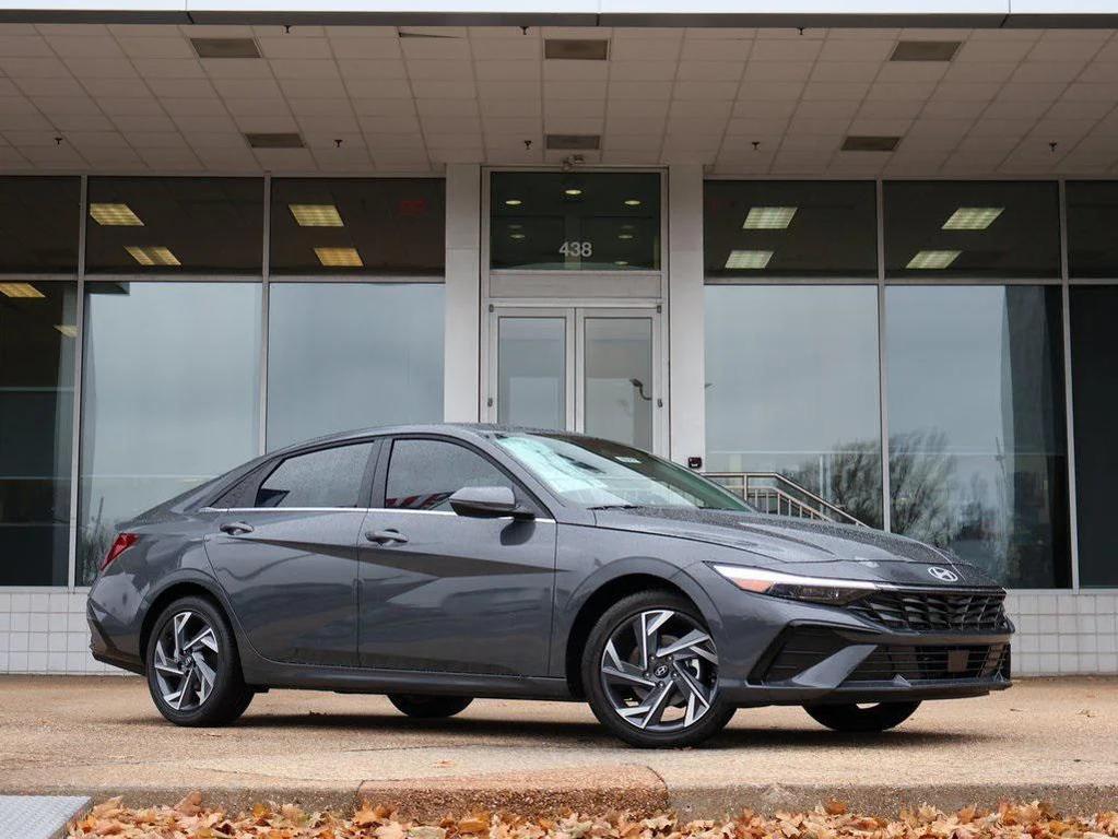 new 2025 Hyundai Elantra car, priced at $23,827