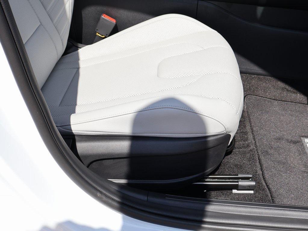 new 2025 Hyundai ELANTRA HEV car, priced at $28,177