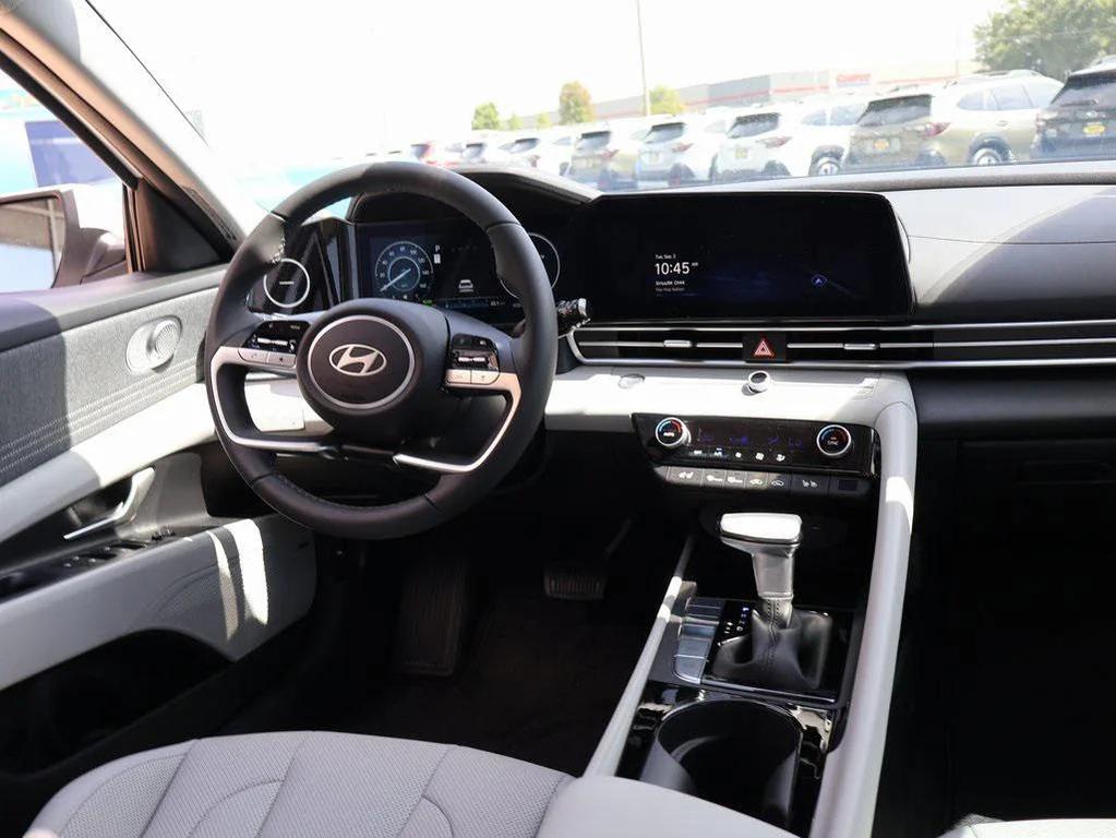 new 2025 Hyundai ELANTRA HEV car, priced at $28,177