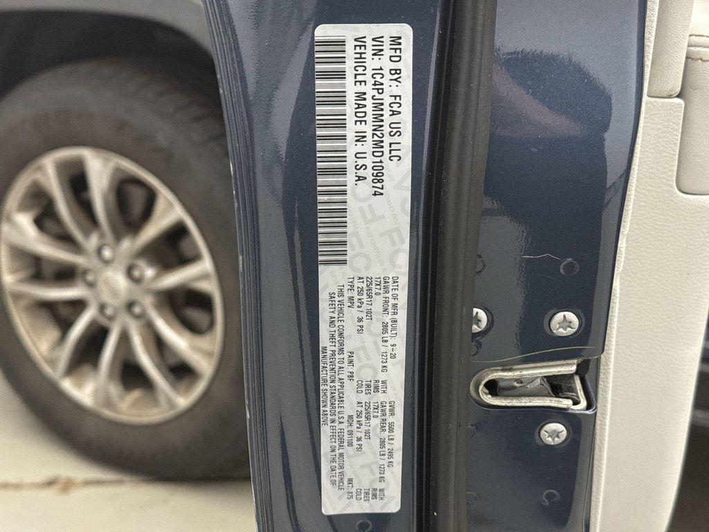 used 2021 Jeep Cherokee car, priced at $21,149