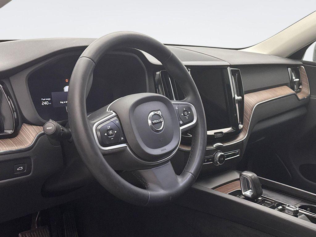 used 2022 Volvo XC60 car, priced at $28,000