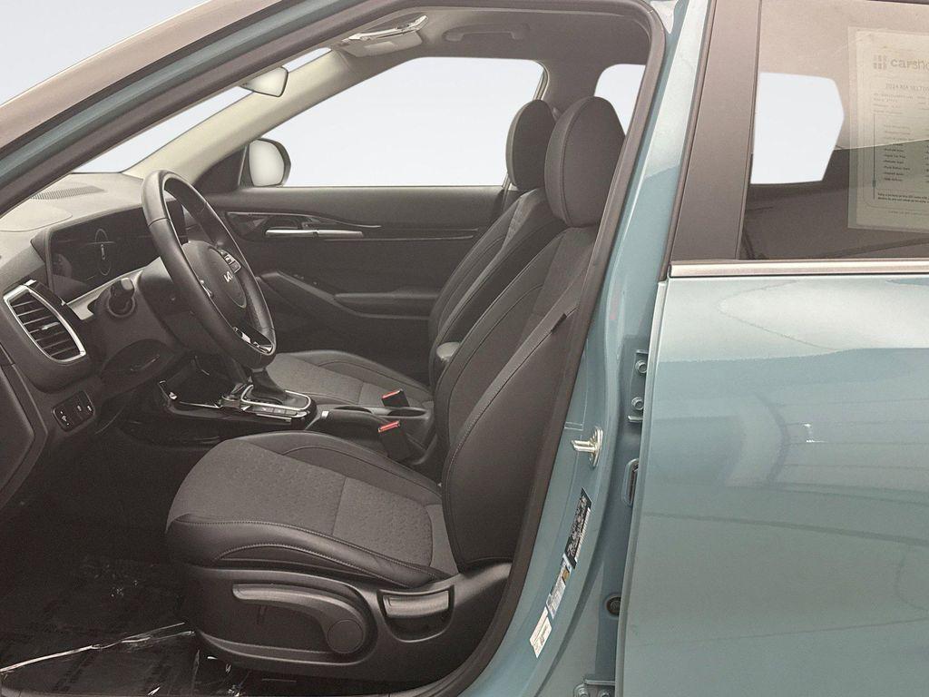 used 2024 Kia Seltos car, priced at $25,589