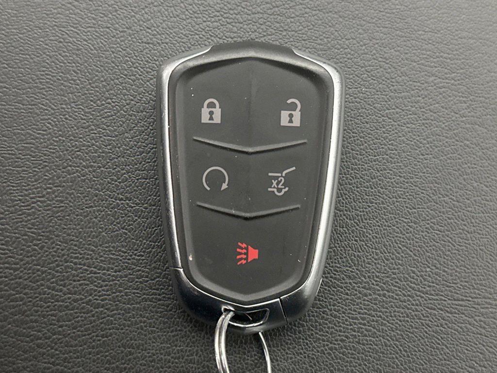 used 2023 Cadillac XT5 car, priced at $33,800