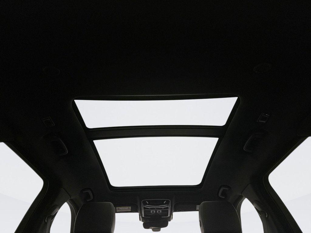 used 2023 Land Rover Range Rover Velar car, priced at $35,498