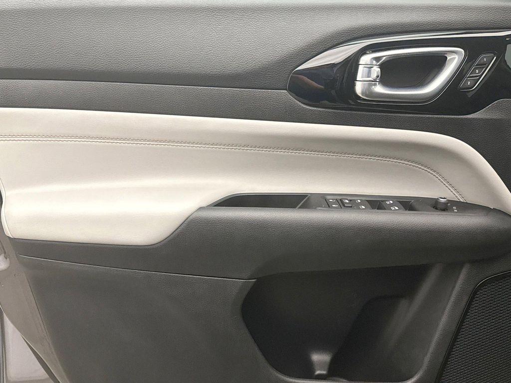 used 2022 Jeep Compass car, priced at $23,389