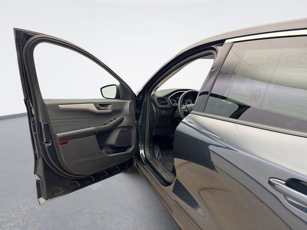 used 2022 Ford Escape car, priced at $19,898