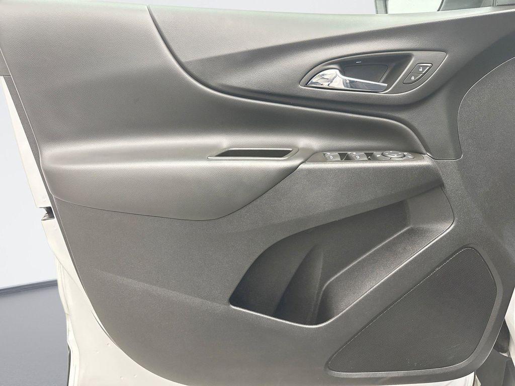 used 2022 Chevrolet Equinox car, priced at $20,797