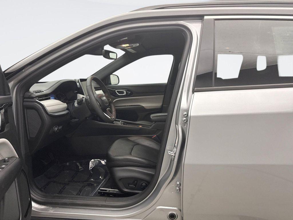 used 2023 Jeep Compass car, priced at $22,499