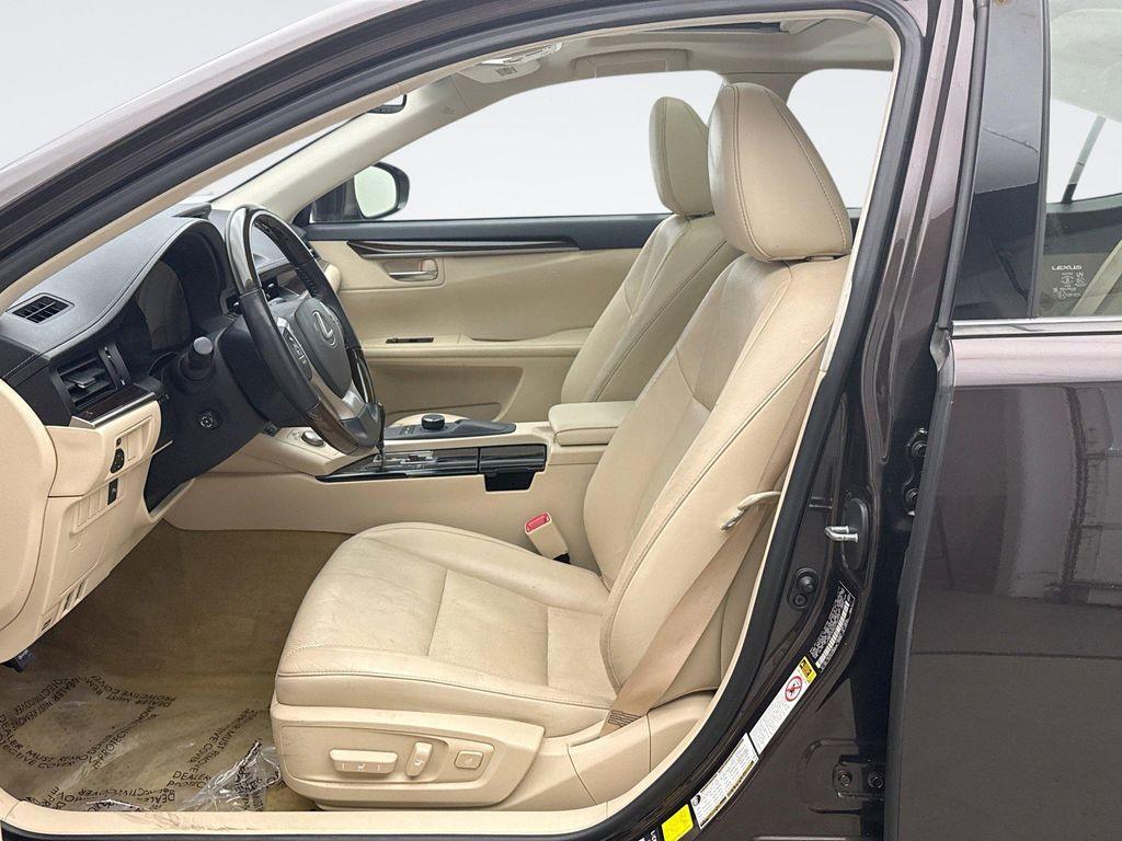 used 2014 Lexus ES 350 car, priced at $17,049