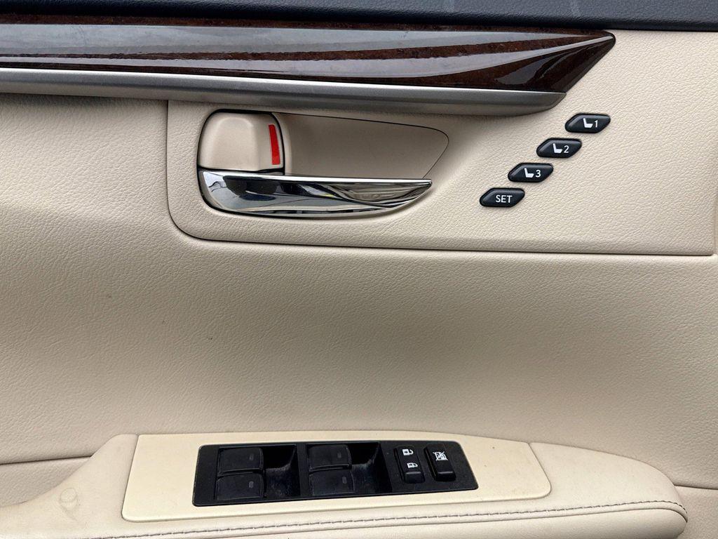 used 2014 Lexus ES 350 car, priced at $17,249