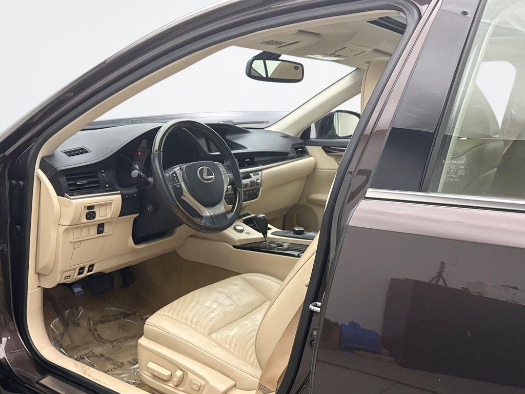 used 2014 Lexus ES 350 car, priced at $17,049