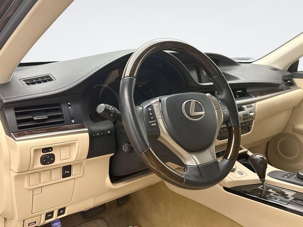used 2014 Lexus ES 350 car, priced at $17,249