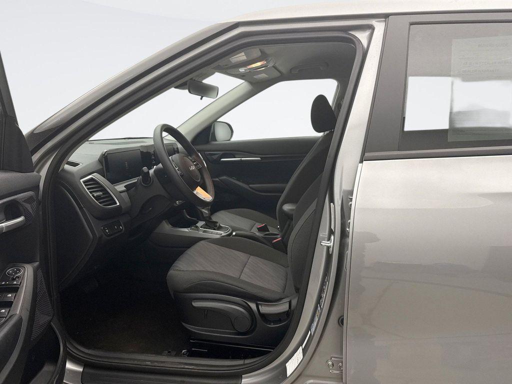 used 2026 Kia Seltos car, priced at $23,999