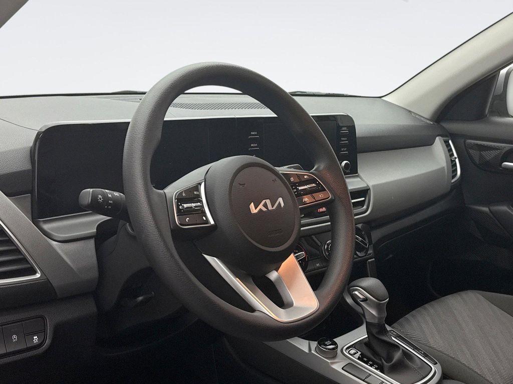 used 2026 Kia Seltos car, priced at $23,999