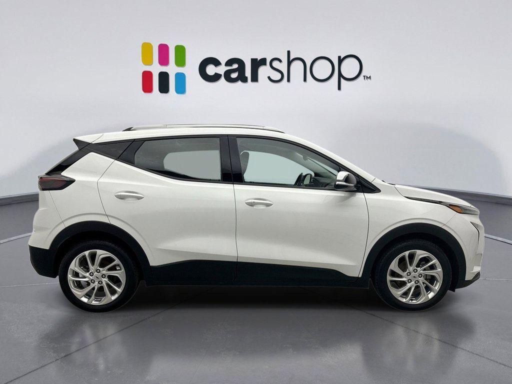 used 2022 Chevrolet Bolt EUV car, priced at $17,399
