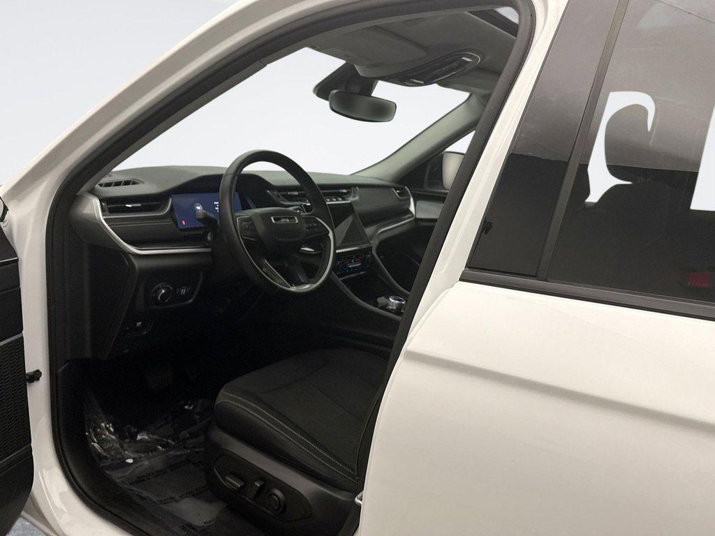 used 2021 Jeep Grand Cherokee L car, priced at $23,949