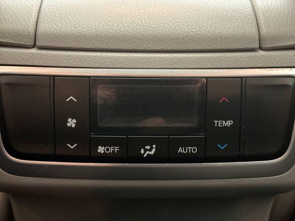 used 2015 Toyota Highlander car, priced at $22,249