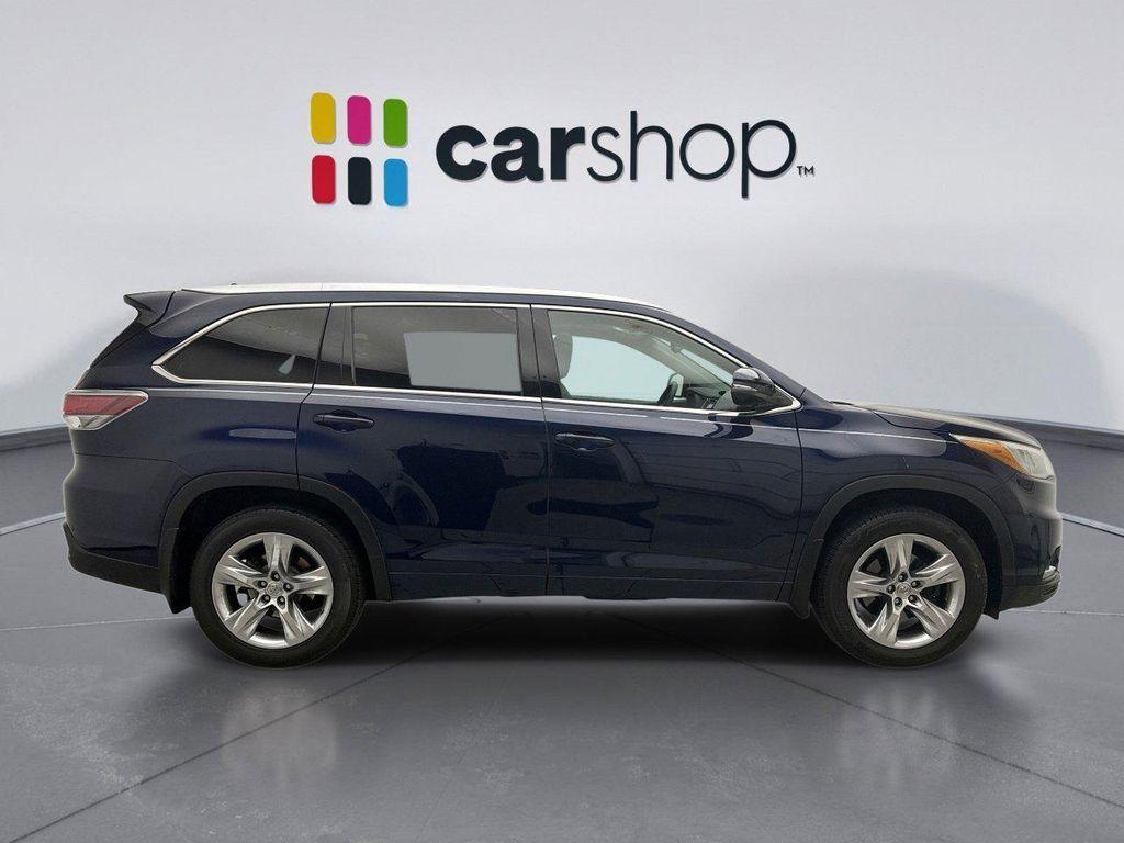 used 2015 Toyota Highlander car, priced at $22,249