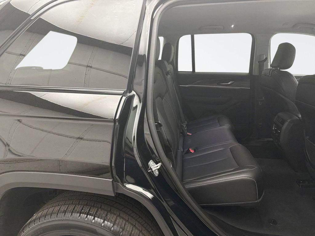 used 2023 Jeep Grand Cherokee car, priced at $33,399