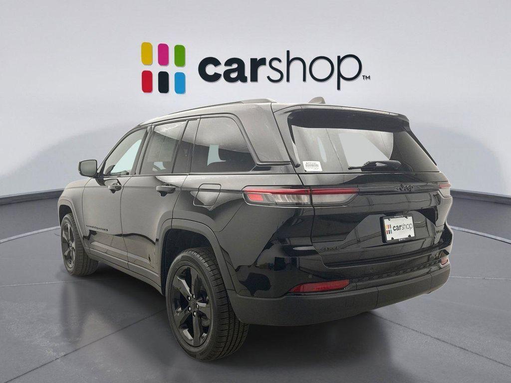 used 2023 Jeep Grand Cherokee car, priced at $33,399