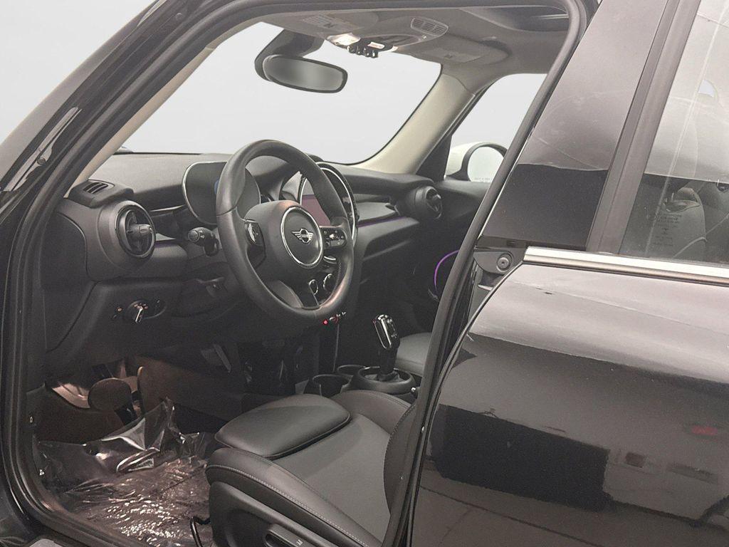 used 2023 MINI Hardtop car, priced at $25,999