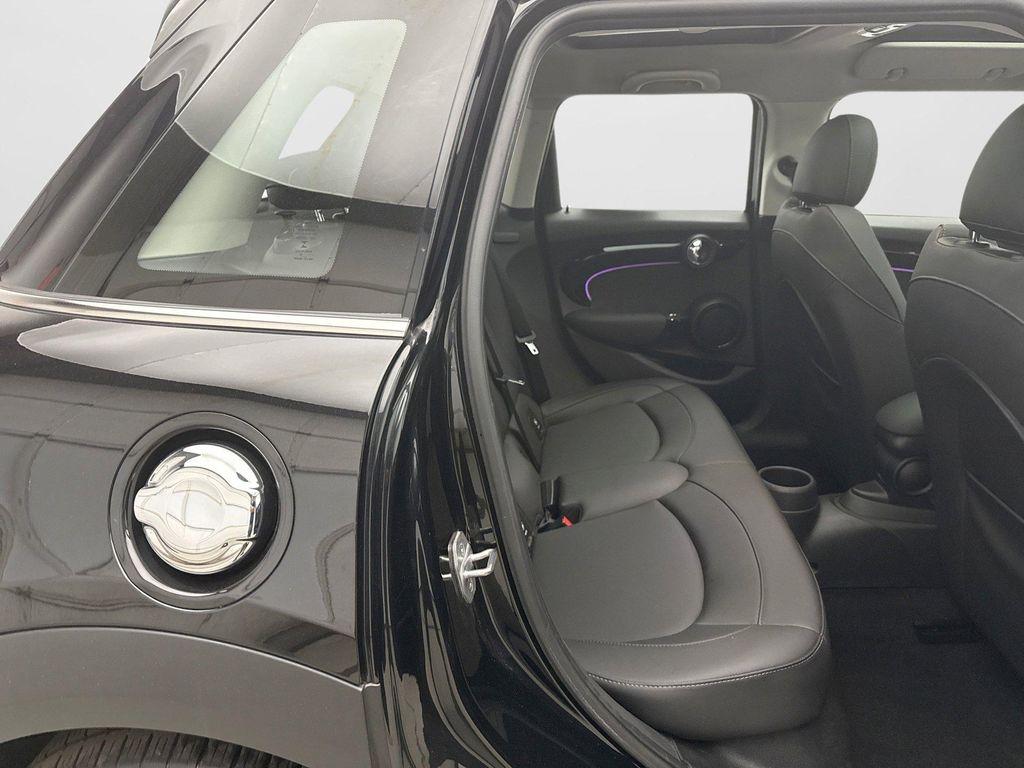 used 2023 MINI Hardtop car, priced at $25,999