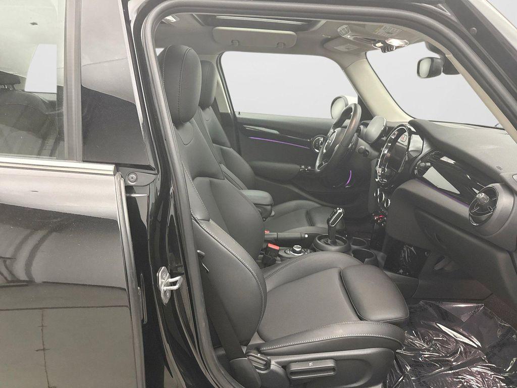 used 2023 MINI Hardtop car, priced at $25,999