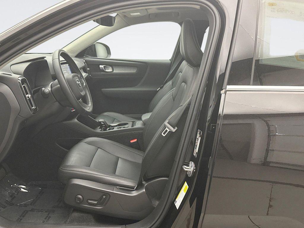 used 2025 Volvo XC40 car, priced at $30,599