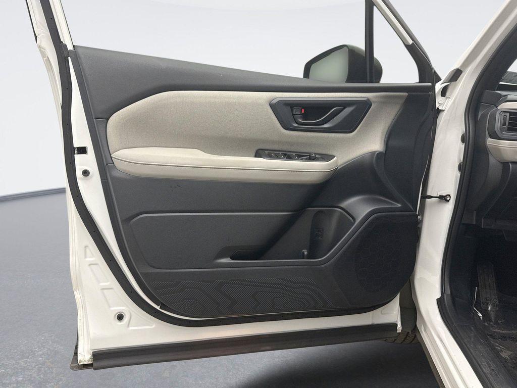 used 2025 Subaru Forester car, priced at $28,299