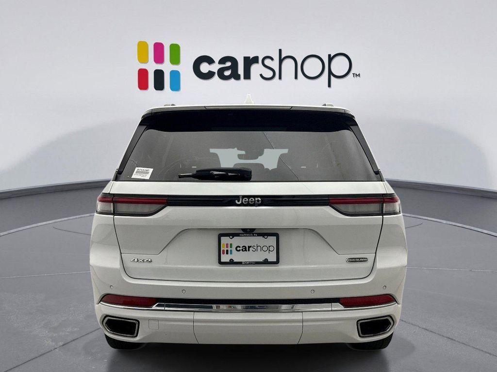 used 2022 Jeep Grand Cherokee car, priced at $29,996