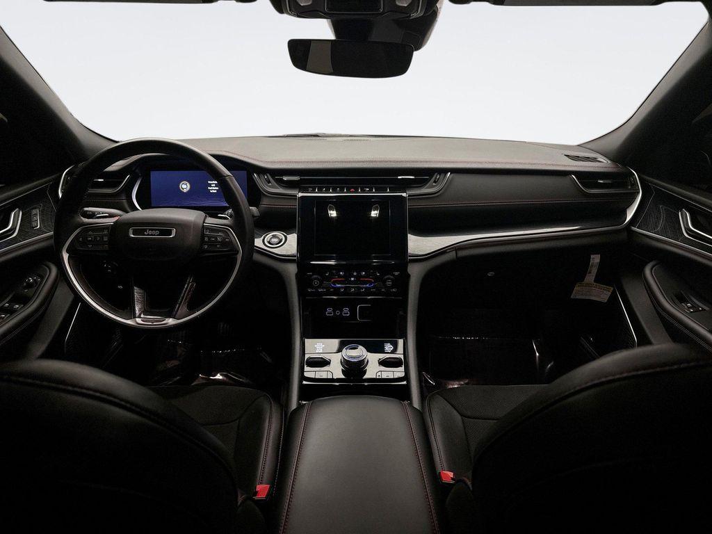 used 2022 Jeep Grand Cherokee car, priced at $31,298