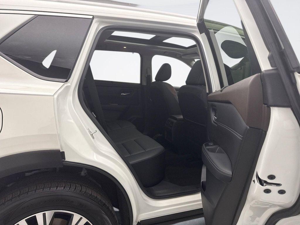 used 2023 Nissan Rogue car, priced at $24,187