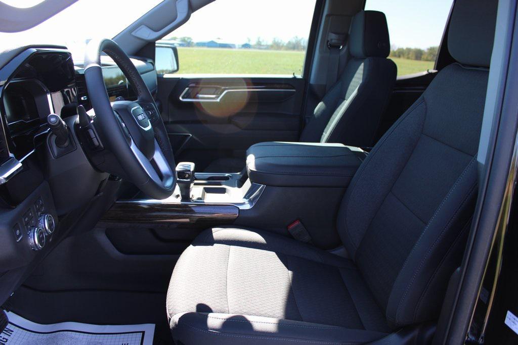 new 2025 GMC Sierra 1500 car, priced at $55,294