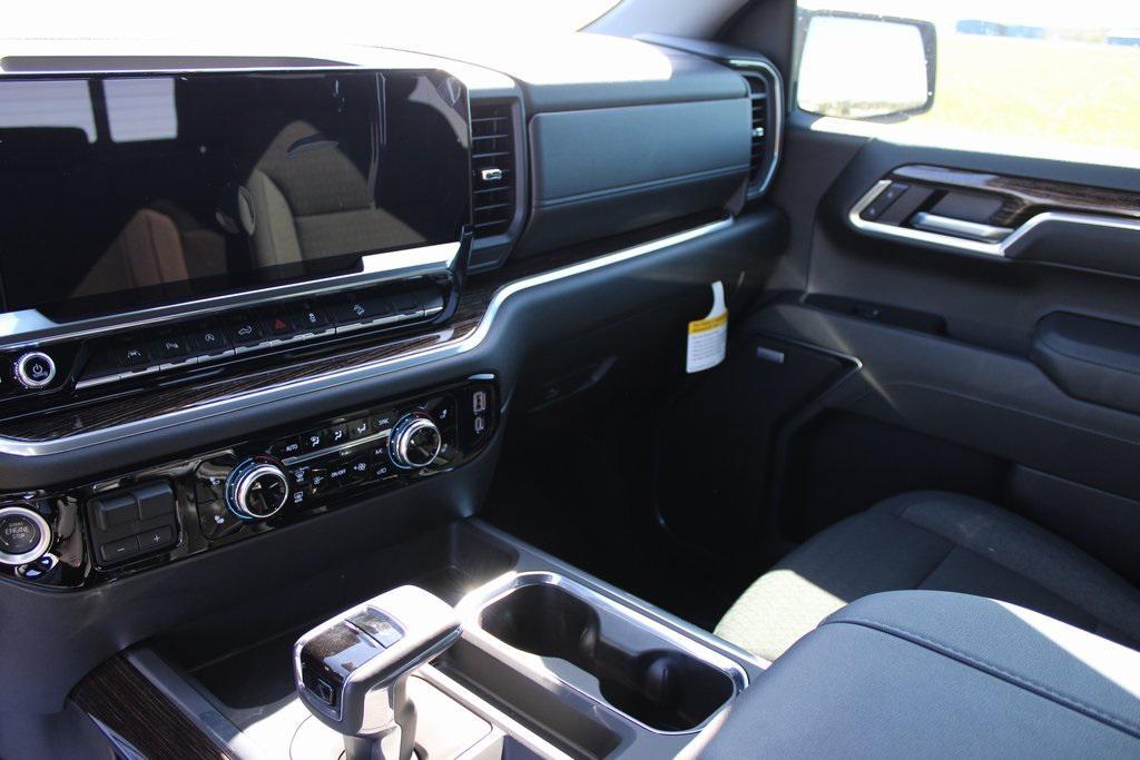 new 2025 GMC Sierra 1500 car, priced at $55,294